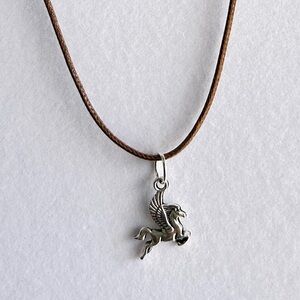 Horse charm necklace